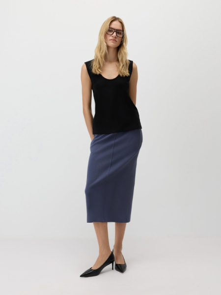 Топ с широкими бретелями из неофутера