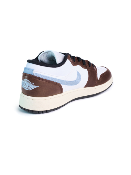 Кроссовки подростковые Jordan 1 Low SE "Mocha Blue Grey" NKDADDYS SNEAKERS, цвет: белый, FQ8156-142 со скидкой купить онлайн