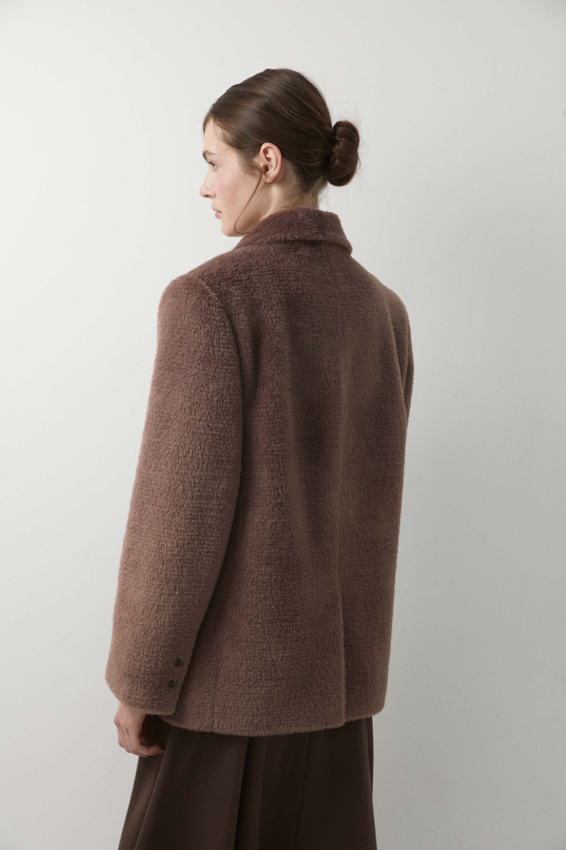 Пиджак оверсайз из ворсовой ткани Charmstore, цвет: коричневый, 109-29793-550 купить онлайн
