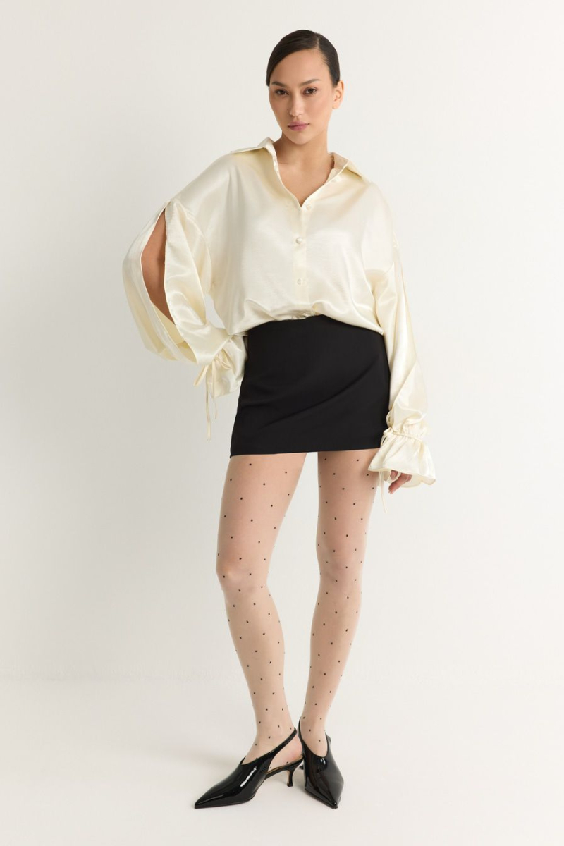 Блуза с вырезами на рукавах TOPTOP, цвет: молочный, TT.020.19029.120 купить онлайн