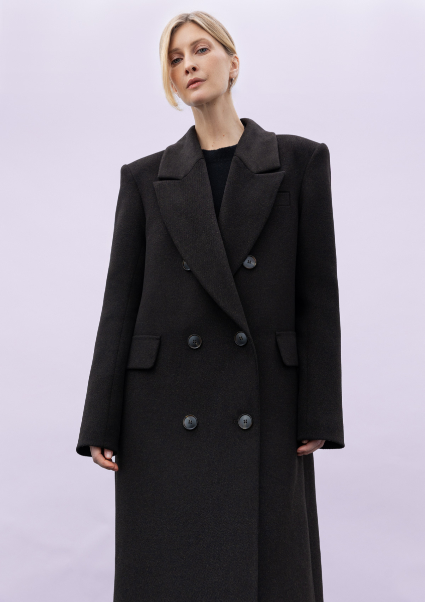 Двубортное пальто