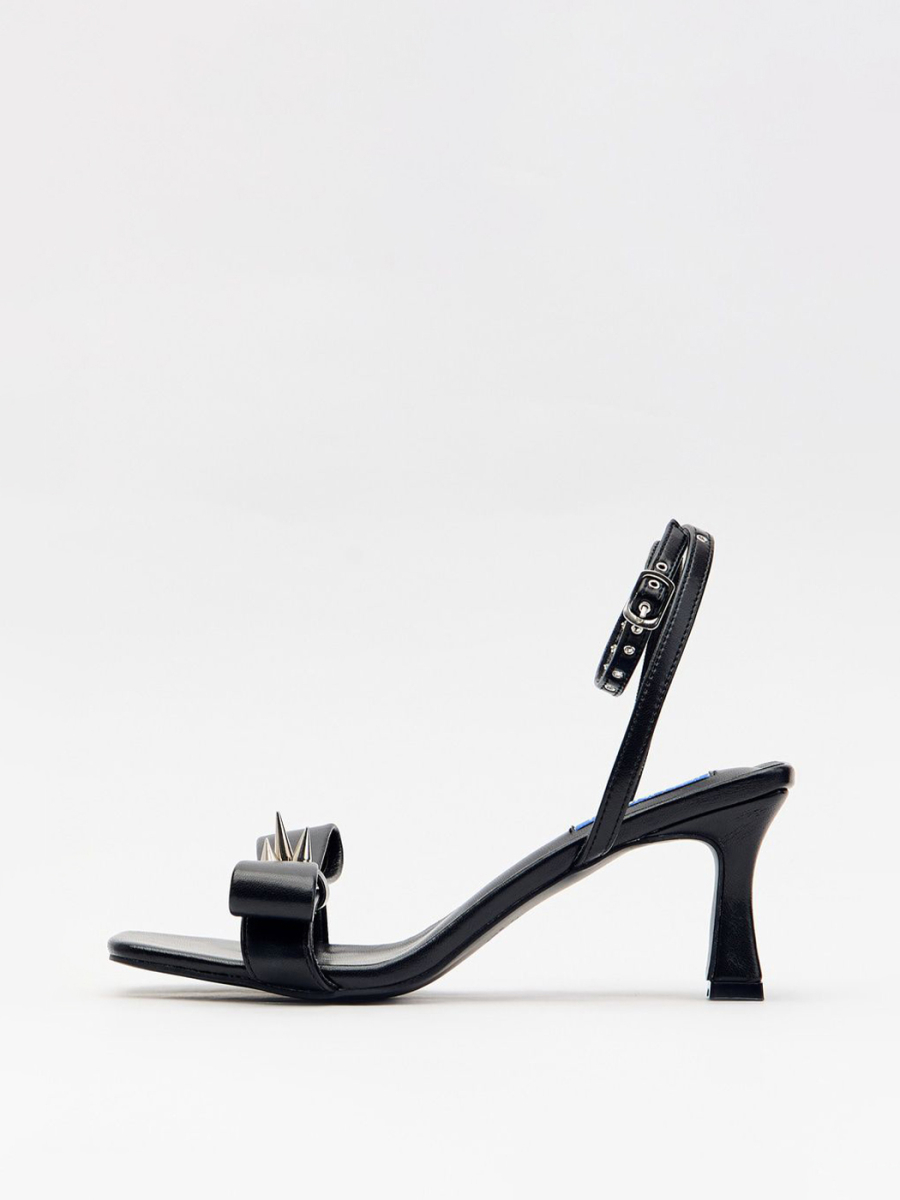 Босоножки с бантом