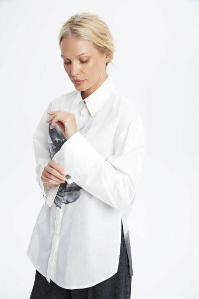 Рубашка M.REASON, цвет: молочный, 13.7407.25.P2015.22 W26 купить онлайн