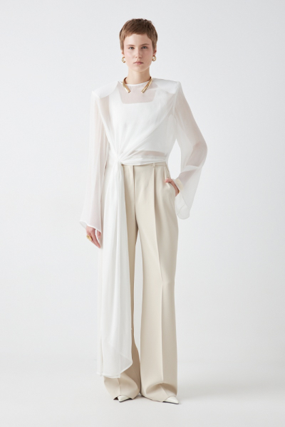 Платье из жатого шифона