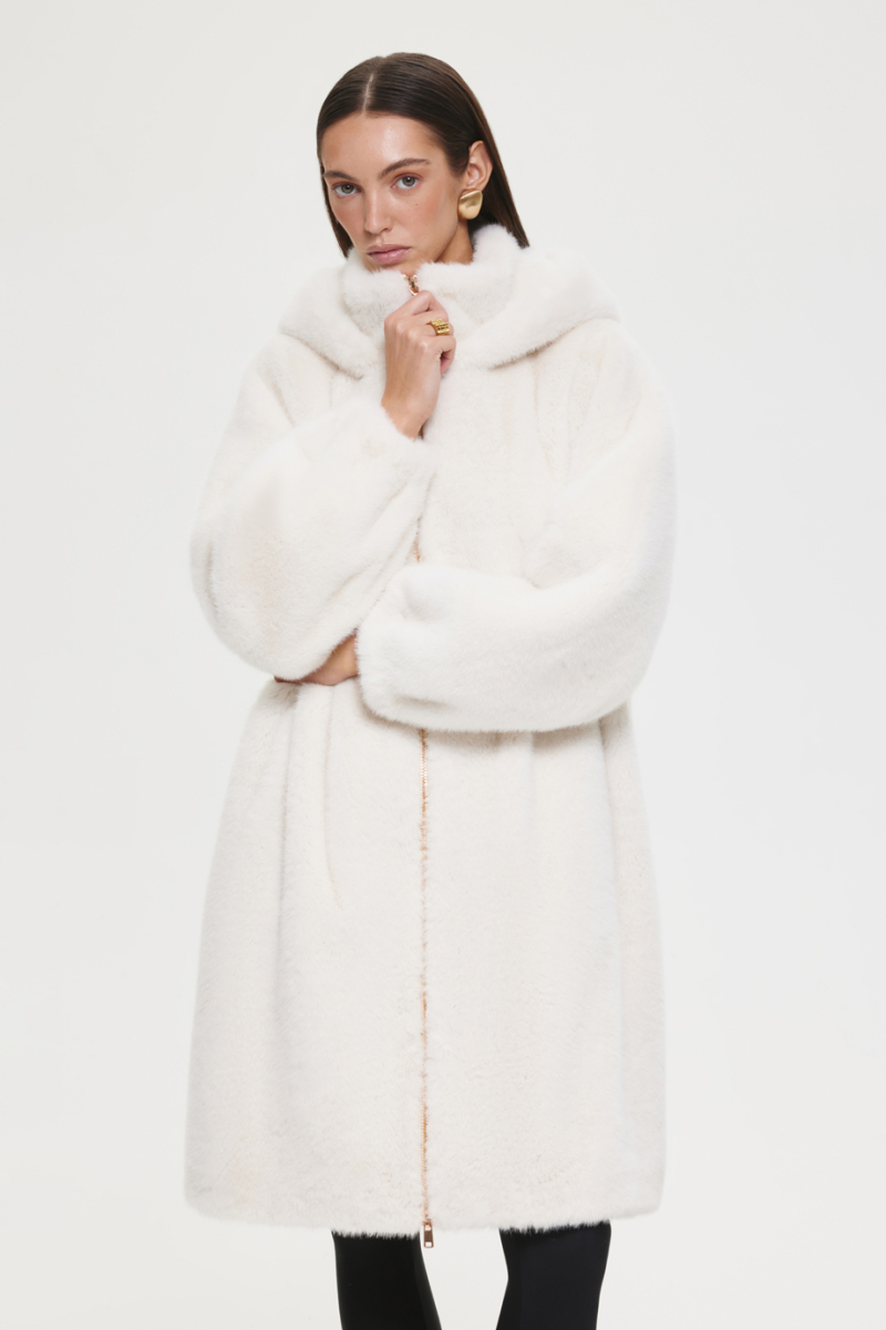 Утепленное пальто DREAMS BY ALENA AKHMADULLINA, цвет: молочный, 225101020204265/113000 купить онлайн