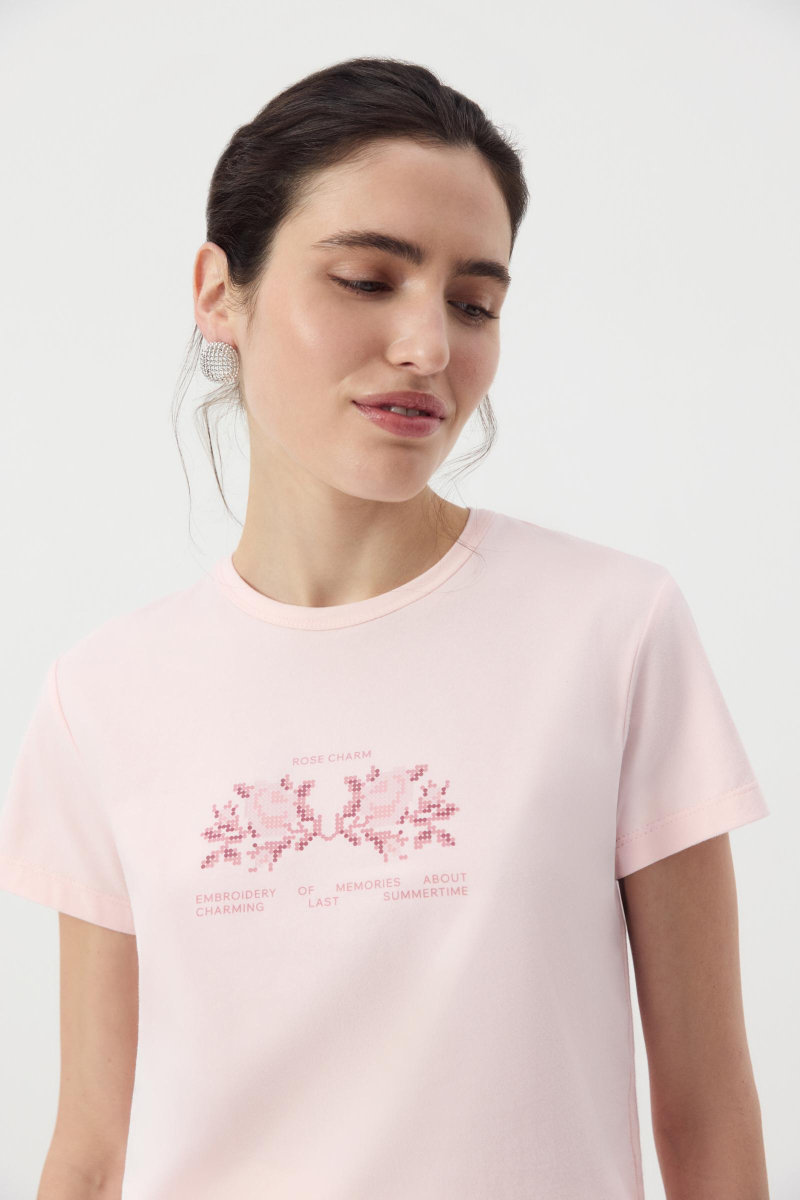 Футболка Fitted с принтом Charmstore, цвет: розовый, 212-48347-221 купить онлайн
