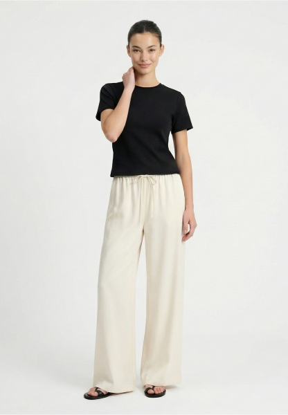 Брюки прямые на кулиске из костюмной ткани REFERT, цвет: молочный, 09-3870/1-2511 купить онлайн