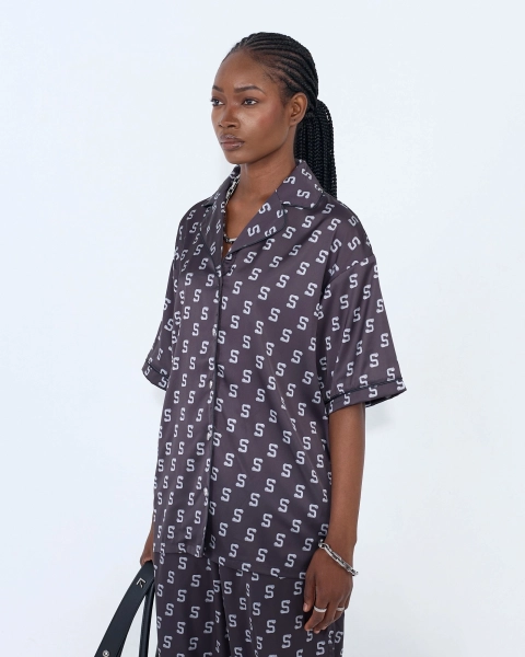 Рубашка МОНОГРАММА укороченная ASIA ST 71, цвет: Черный, Ast71.shirt-satin-crop-bl купить онлайн