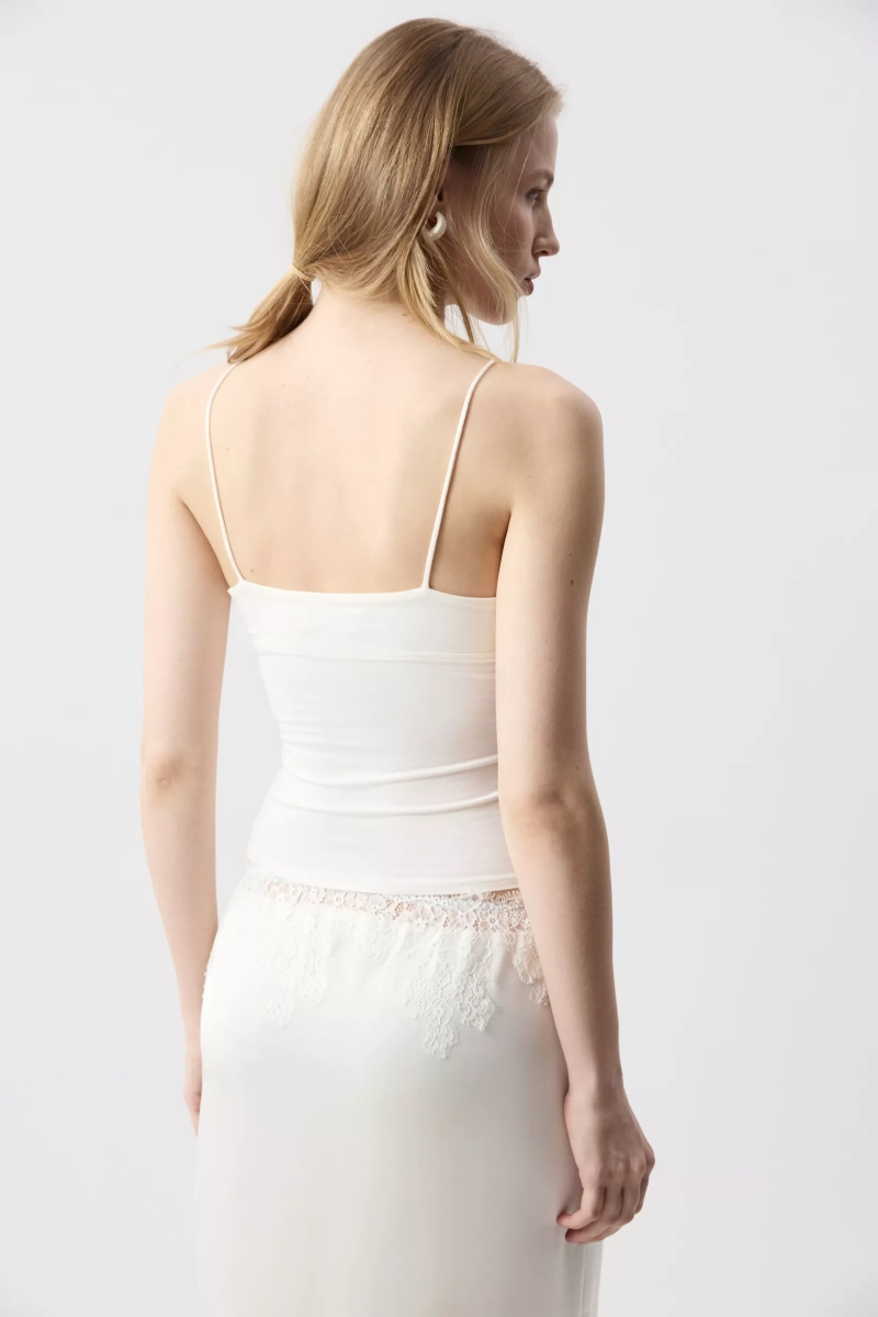 Топ с кружевом из вискозы Charmstore, цвет: ванильный, 214-57165-113 купить онлайн