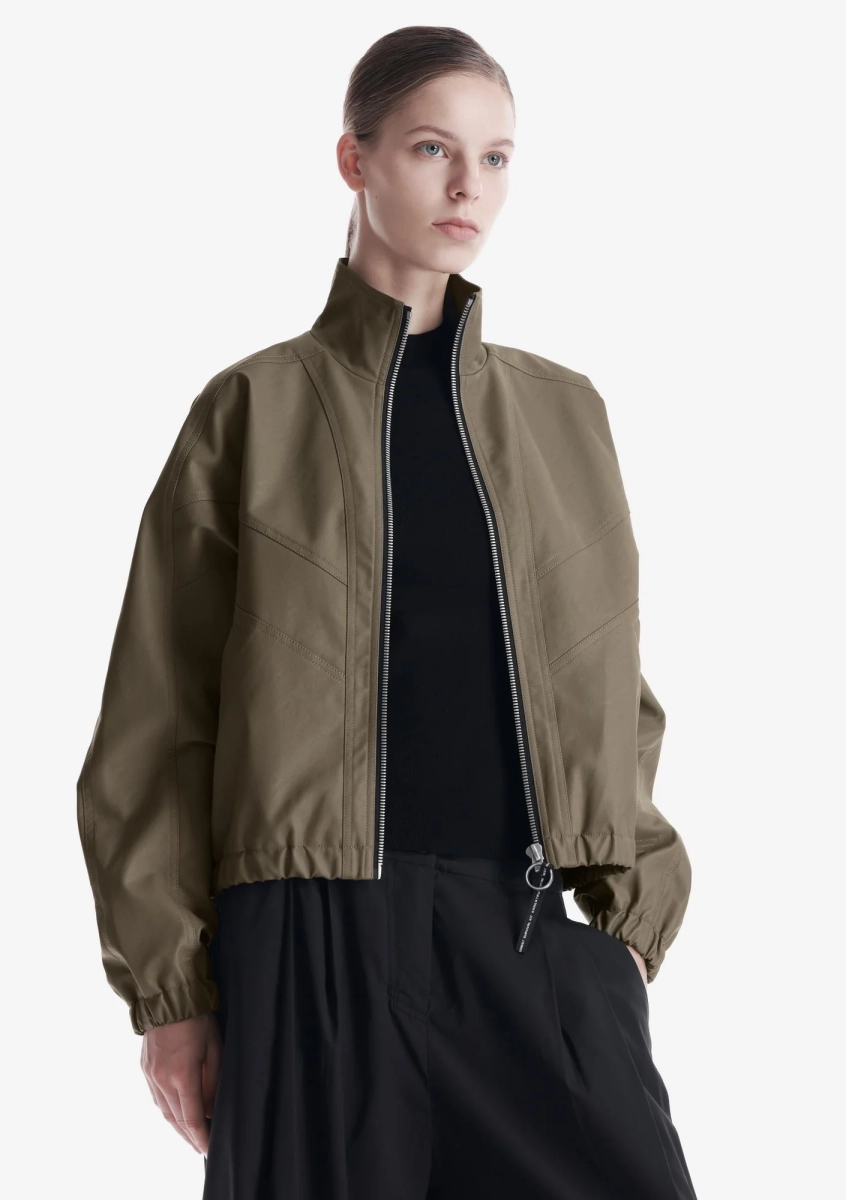 Бомбер из экокожи KRAKATAU, цвет: мох, Qw519A-515 купить онлайн