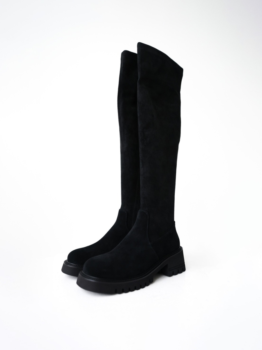 Сапоги-ботфорты замшевые на тракторной подошве