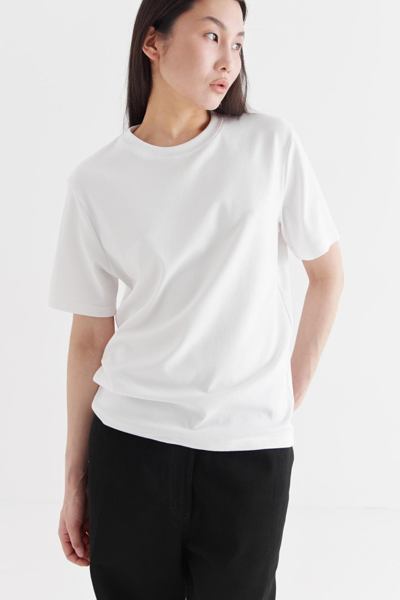 Футболка без принта CULTBASE, цвет: белый,  купить онлайн