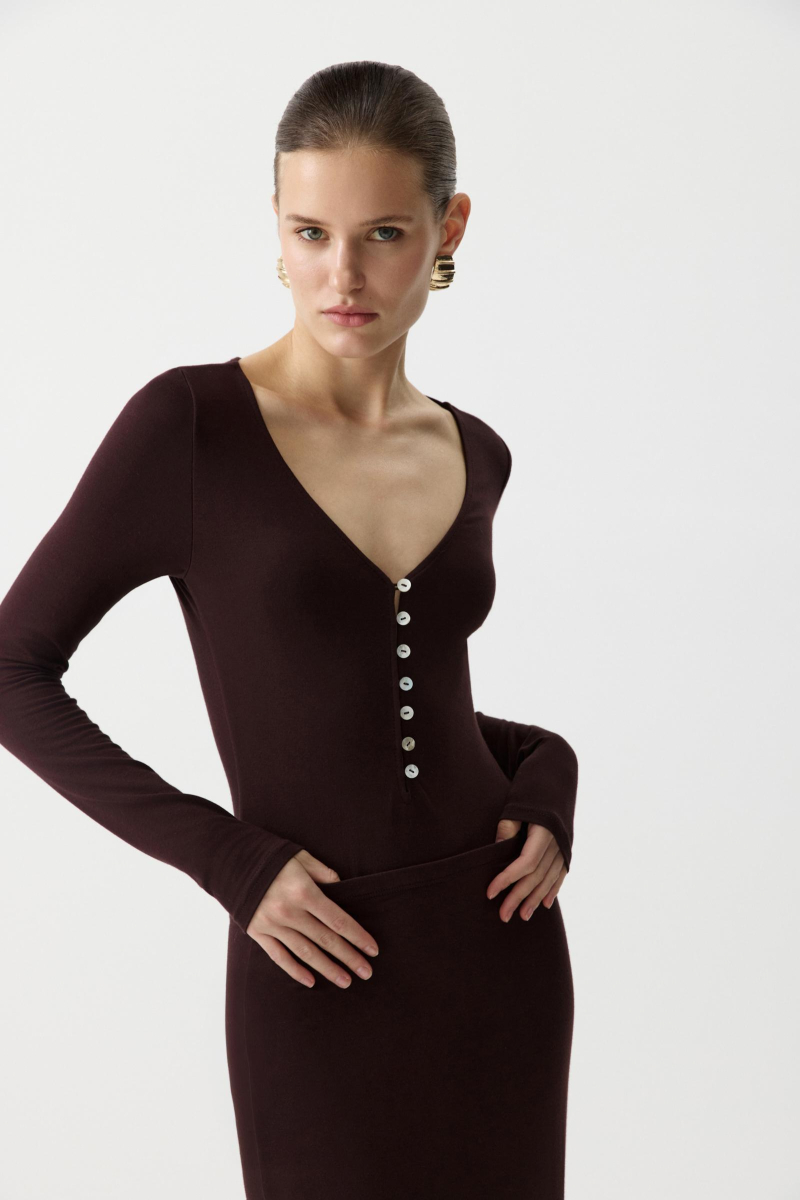 Боди из вискозы с длинным рукавом Charmstore, цвет: коричневый,  купить онлайн