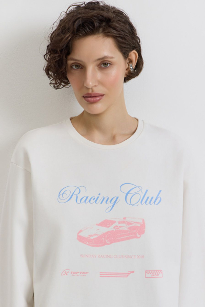 Лонгслив "Racing club" TOPTOP, цвет: молочный, TT.904.16990.128 купить онлайн