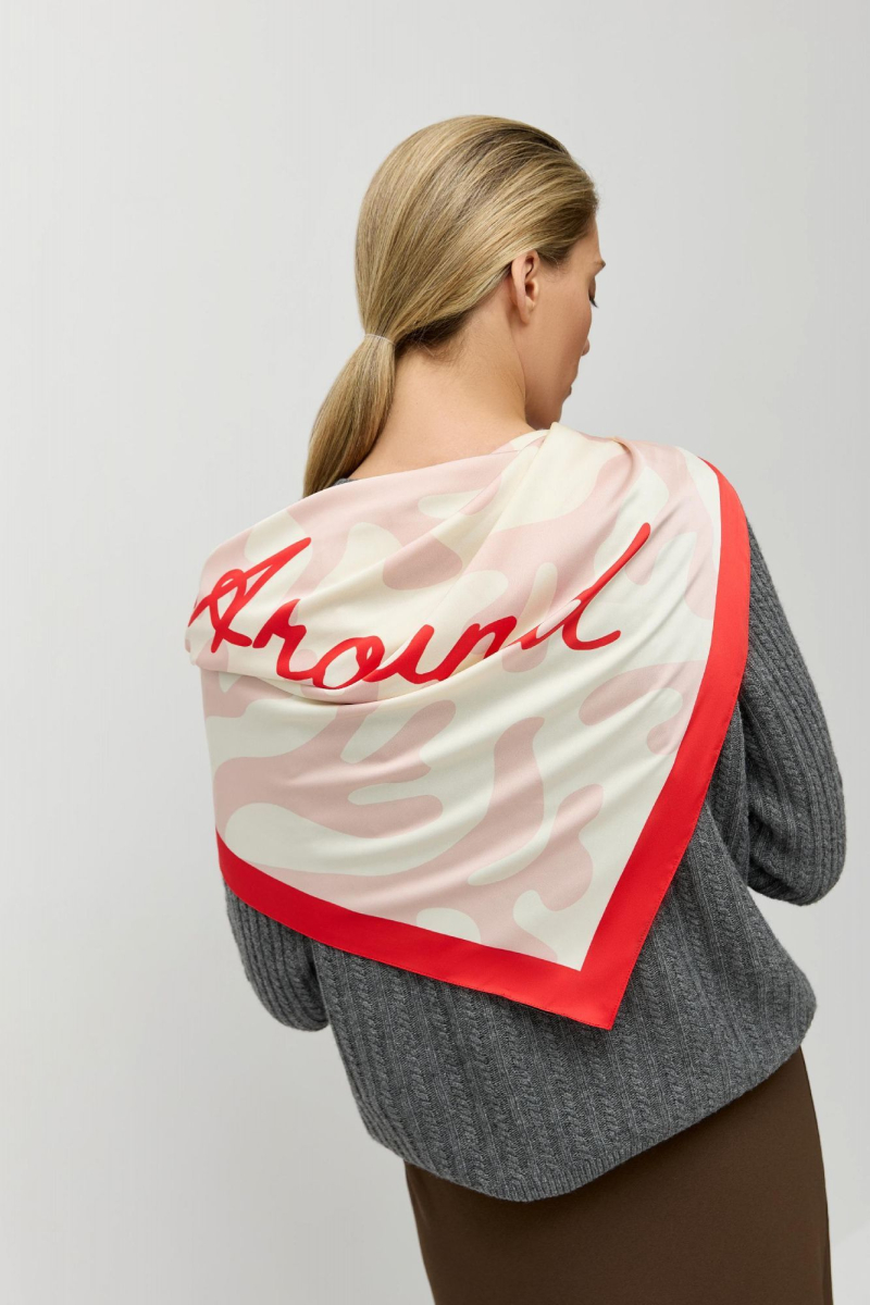 Платок с принтом