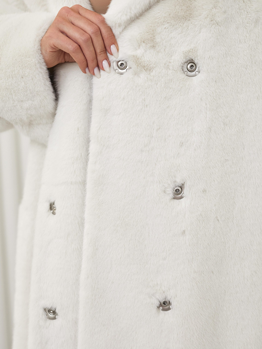 Шуба I.B.W., цвет: молочный, CO035 купить онлайн