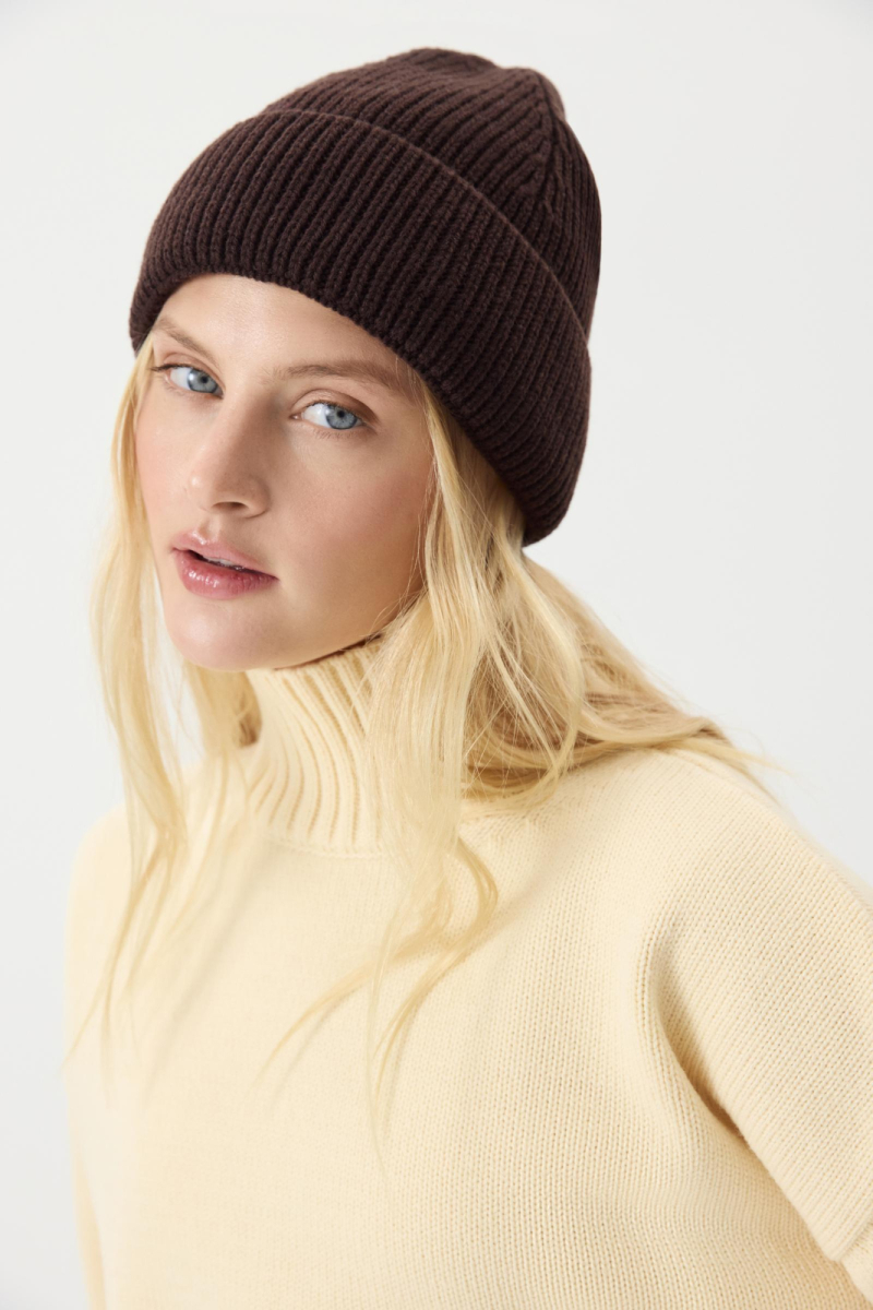 Шапка бини из шерсти мериноса