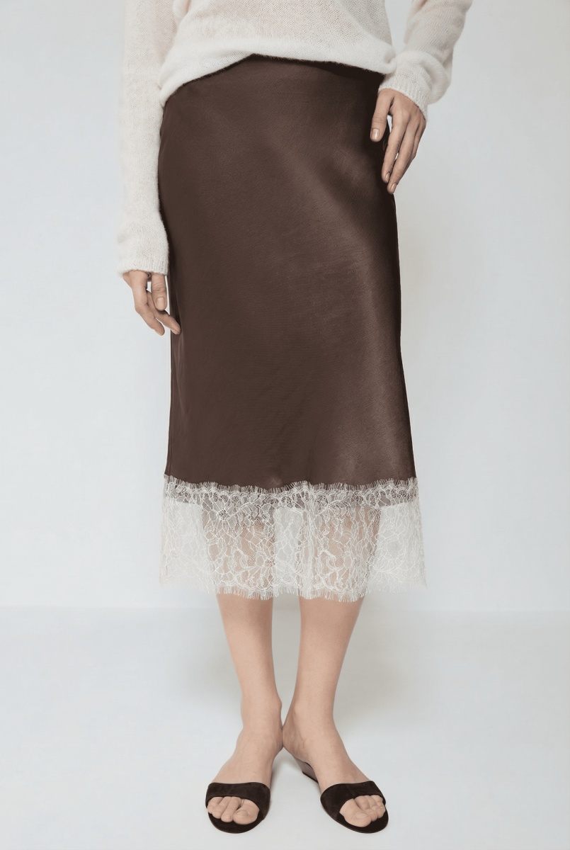 Юбка из атласа и кружева