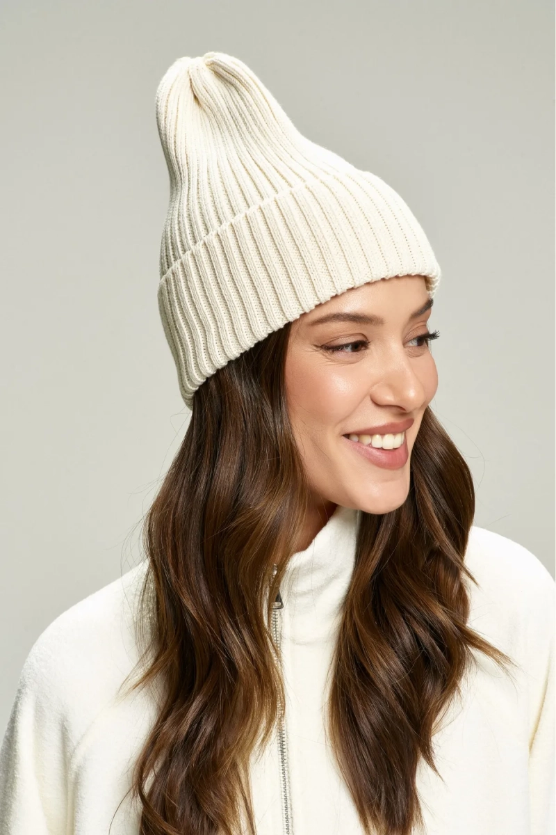 Шапка из хлопка Milk