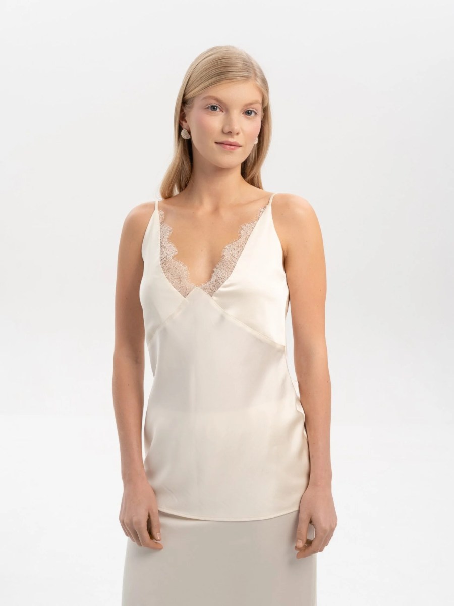 Топ с кружевом