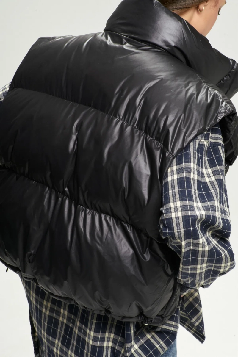 Жилет утеплённый Black