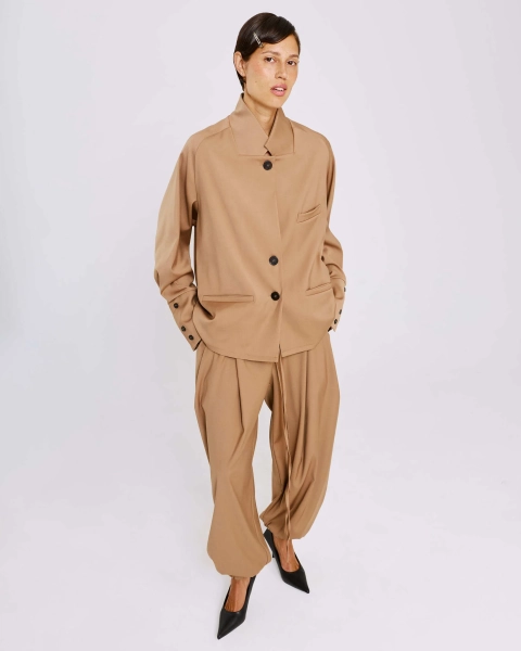 Блуза-жакет из костюмной ткани Anmuse, цвет: бежевый, BL26SP311-CRM купить онлайн