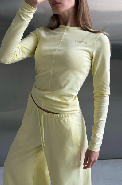 Лонгслив слим-фит