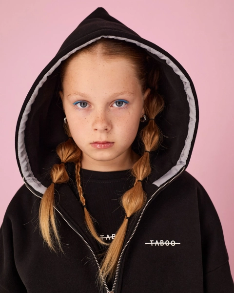 Табушка с капюшоном