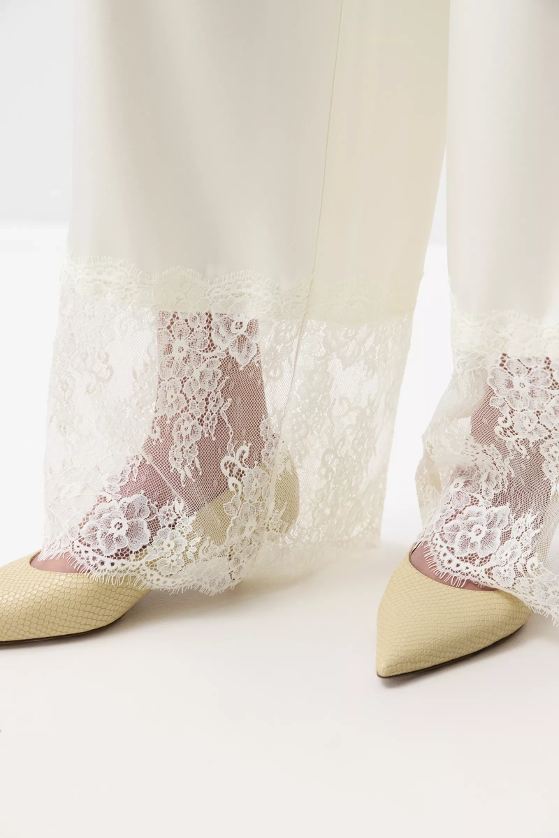 Брюки с кружевом Charmstore, цвет: молочный, 101-56860-111 купить онлайн