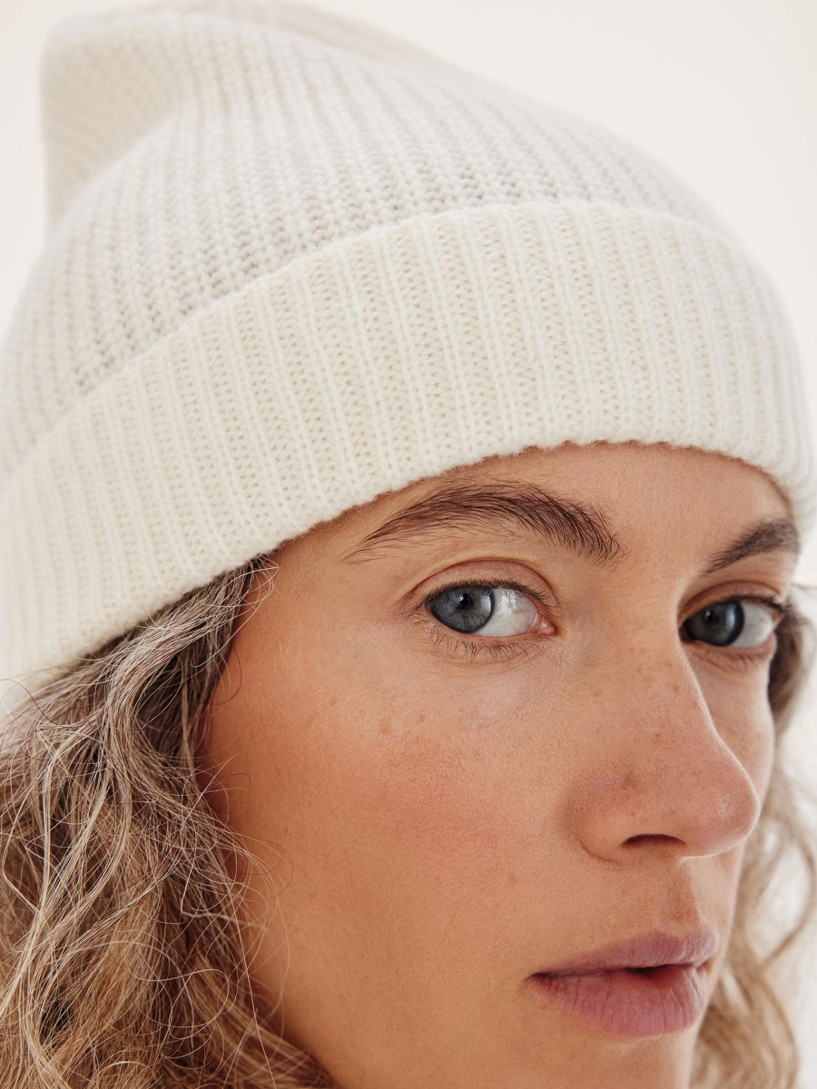 Шапка кашемировая Chaika, цвет: молочный SH-138 купить онлайн
