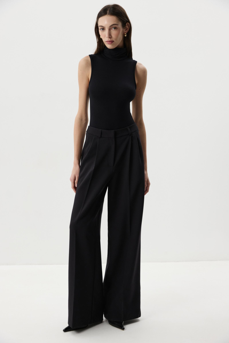 Боди с воротником-стойкой Charmstore, цвет: Черный, 217-50865-880 купить онлайн