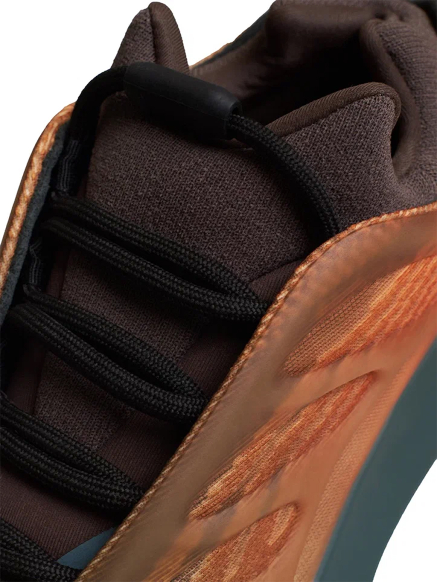 Кроссовки Yeezy 700 V3 Copper Fade shvetsov store, цвет: микс GY4109 | новая мужская коллекция купить онлайн