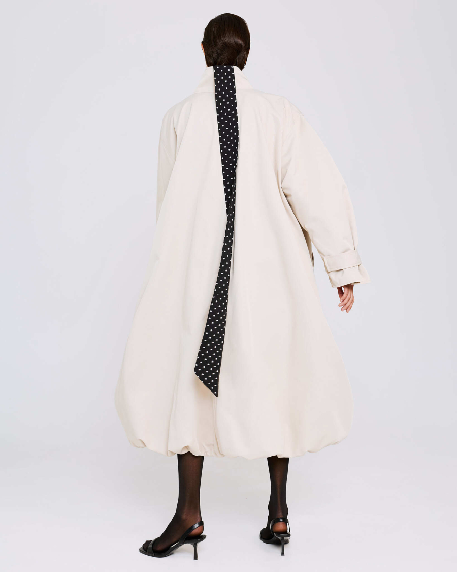 Тренч баллон Anmuse, цвет: бежевый, TR26SP229-BG купить онлайн