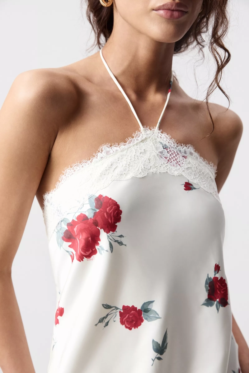 Платье макси с кружевом Charmstore, цвет: цветы на молочном,  купить онлайн