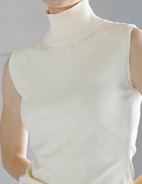 Блуза-топ из вискозы со стойкой VLVT, цвет: ванильный, 00-00005390 купить онлайн