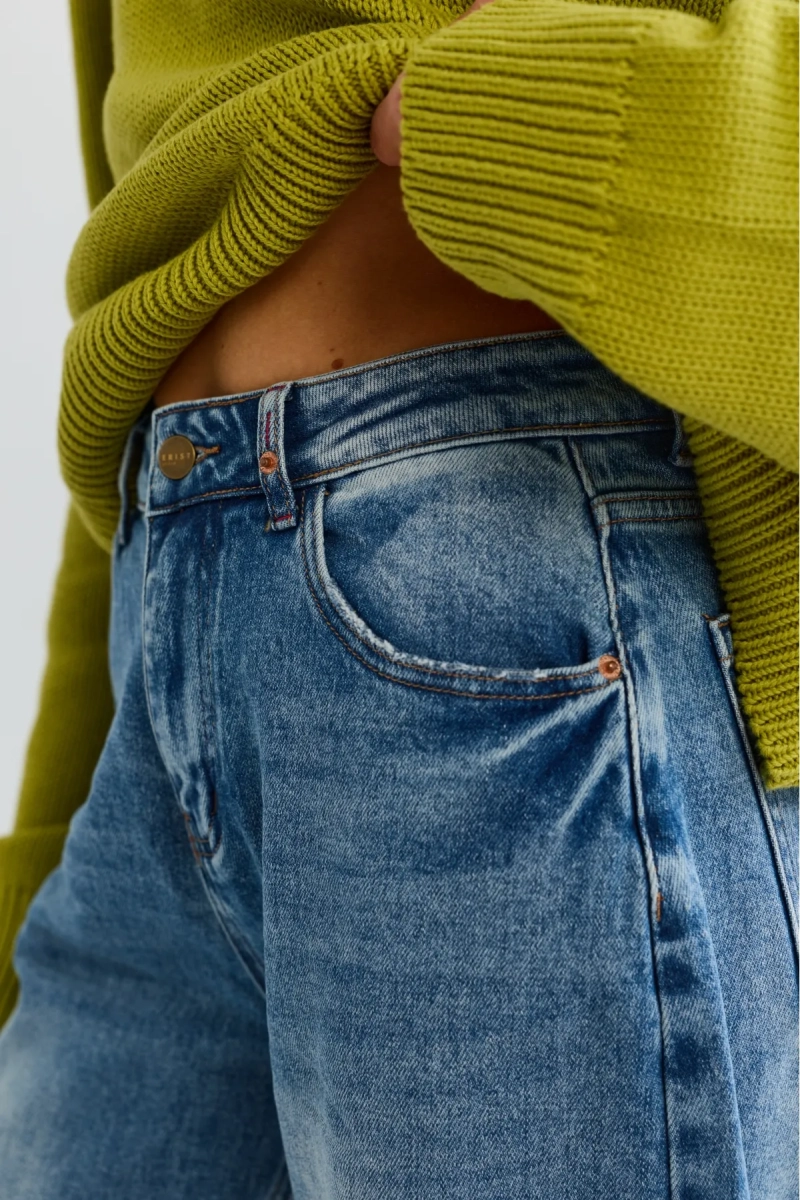 Джинсы-трубы с потертостями Erist store, цвет: голубой, НФ-00001617 купить онлайн