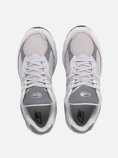 Кроссовки New Balance 2002R