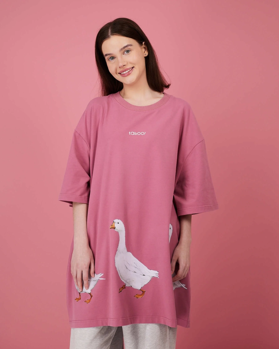 Футболка Гусиный хоровод TABOO, цвет: пыльно-розовый, THround купить онлайн