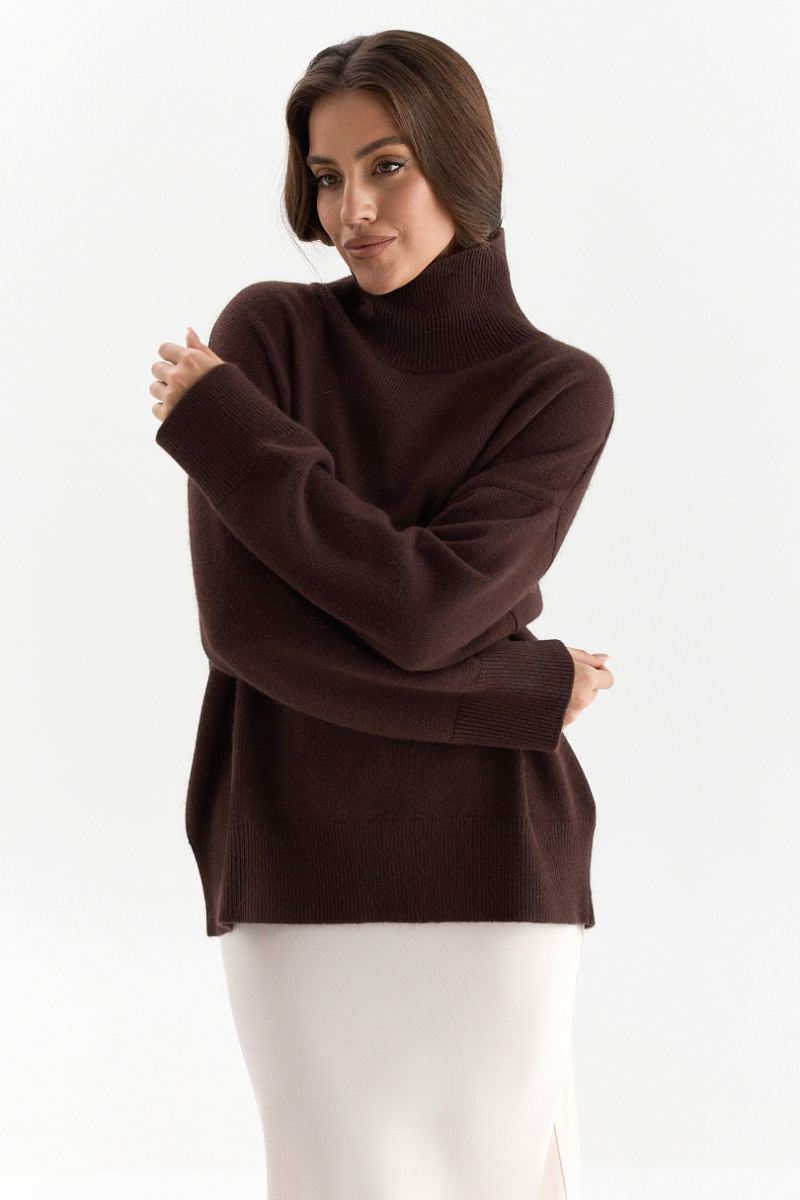 Свитер с широкими рукавами с ангорой