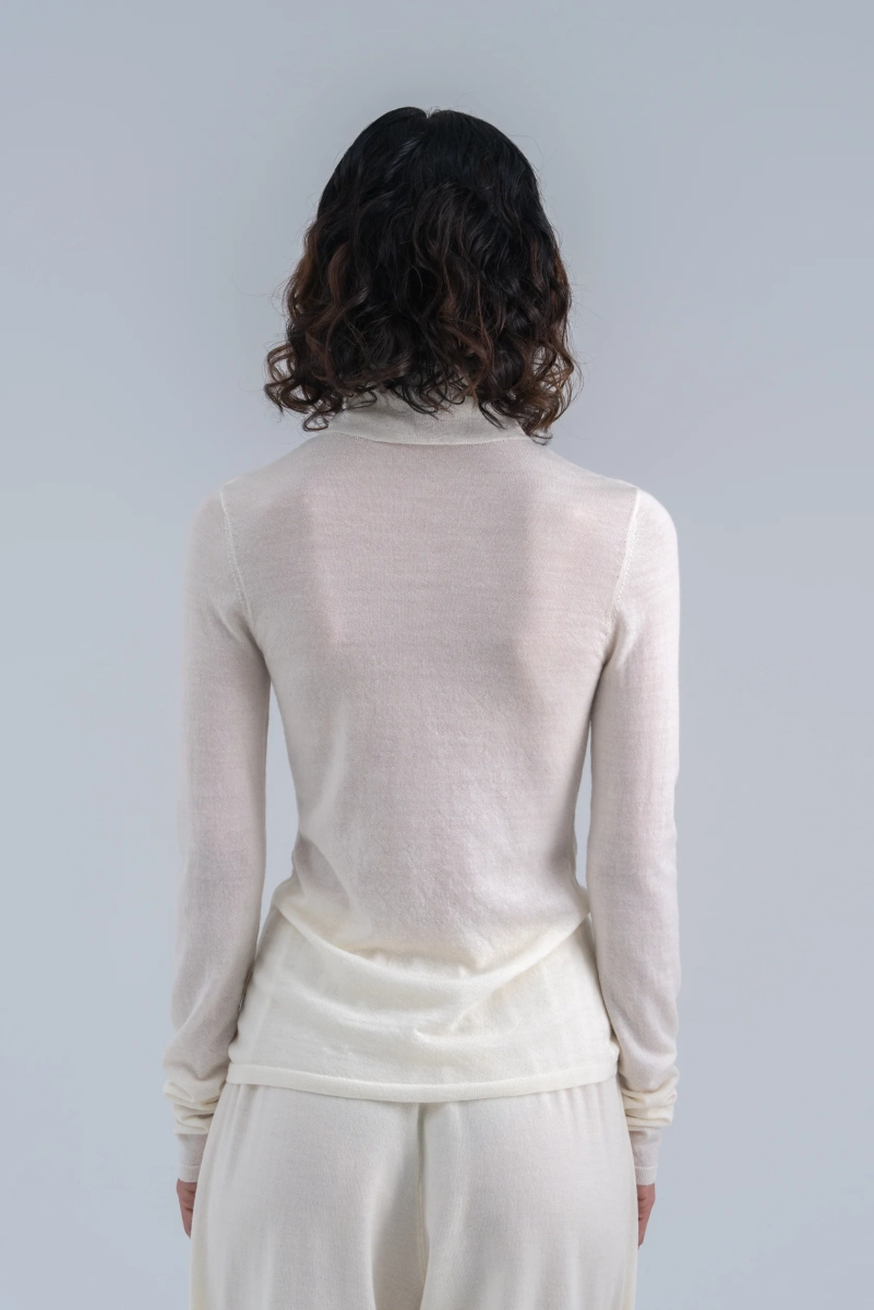 Бадлон OPORA Mankova, цвет: молочный,  купить онлайн