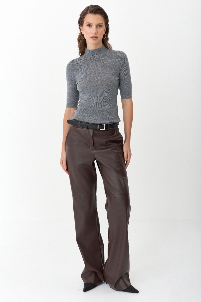 Брюки в расслабленном стиле из экокожи