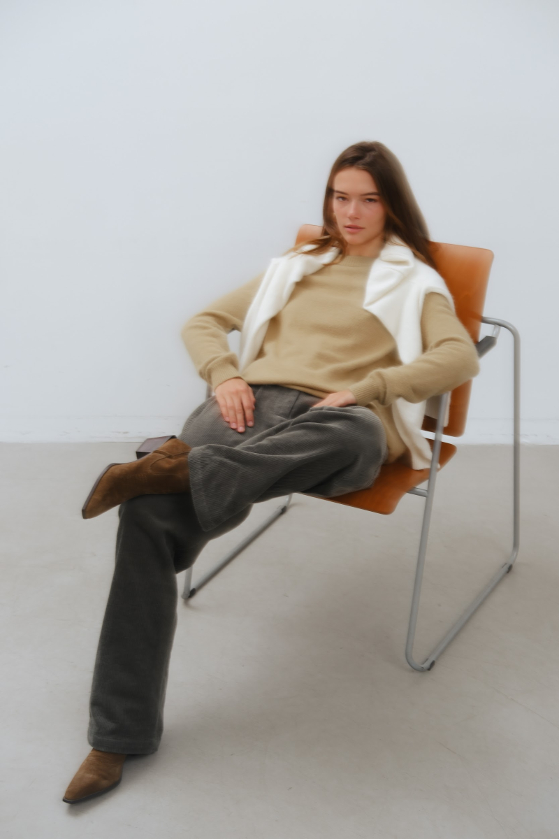 Вельветовые брюки с защипами Molly Marou, цвет: зеленый, mar1_0923_10 купить онлайн