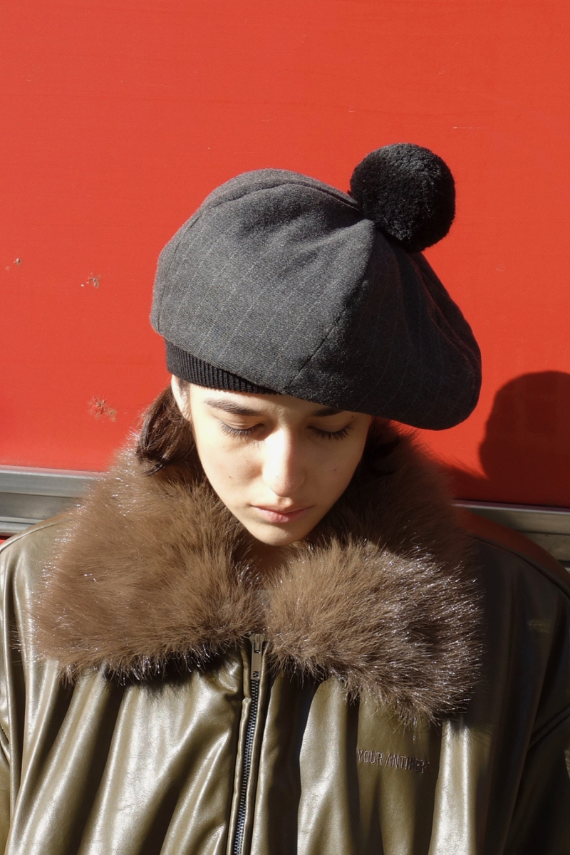 Берет с помпоном YOUR ANTIHERO, цвет: серый  купить онлайн