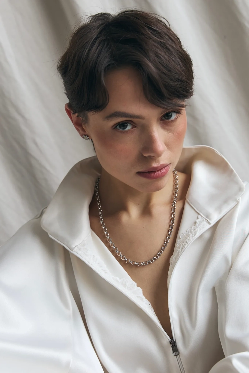 Серебряное массивное колье «Бесконечность» SBLESKOM, цвет: серебро, 11832 купить онлайн