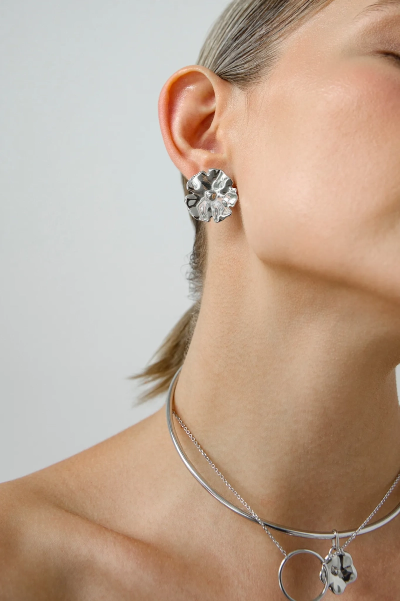 Серебряные серьги-пусеты «Васюганские болота» SBLESKOM, цвет: серебро, 12112 купить онлайн