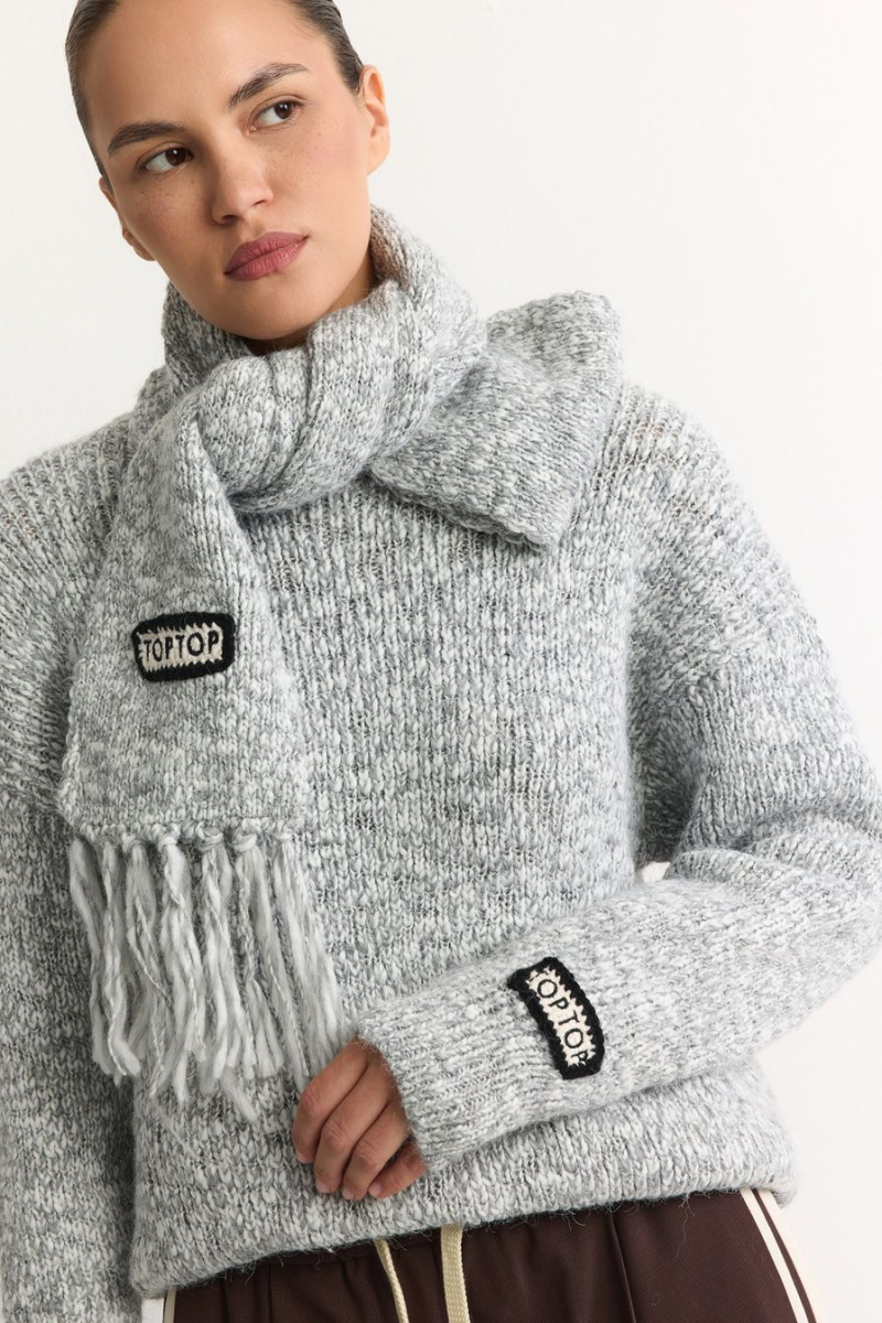 Шарф из переработанного полиэстера