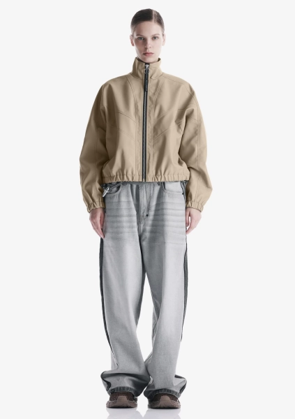 Бомбер из экокожи KRAKATAU, цвет: светлый тауп, Qw519A-810 купить онлайн