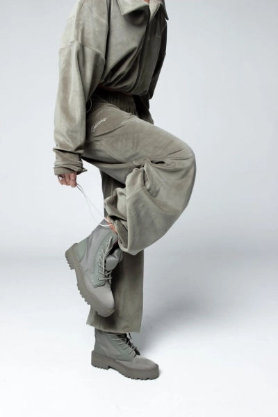 Брюки Velour SPECIAL GARCHIT, цвет: olive, GARVelBrKh купить онлайн