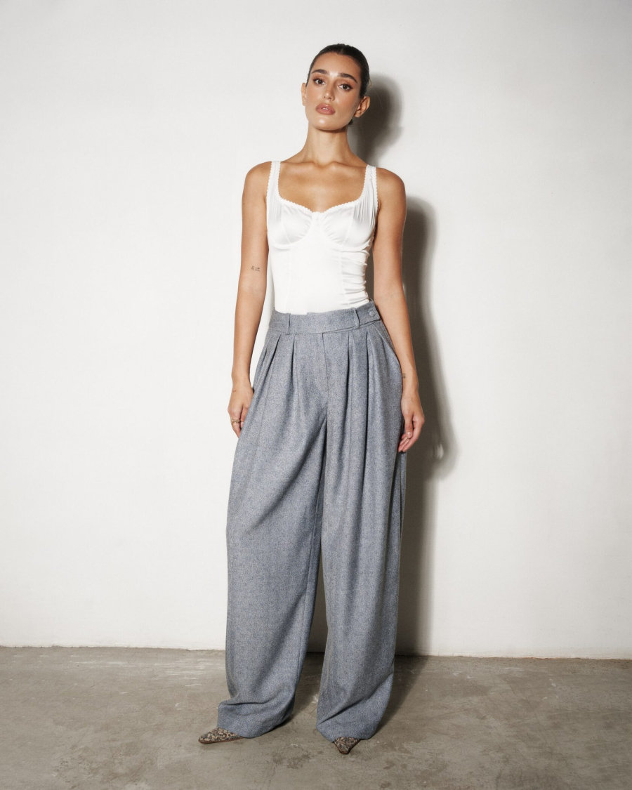 Брюки бананы ELIZABETH BLUE JEANS YONS, цвет: голубой,  купить онлайн