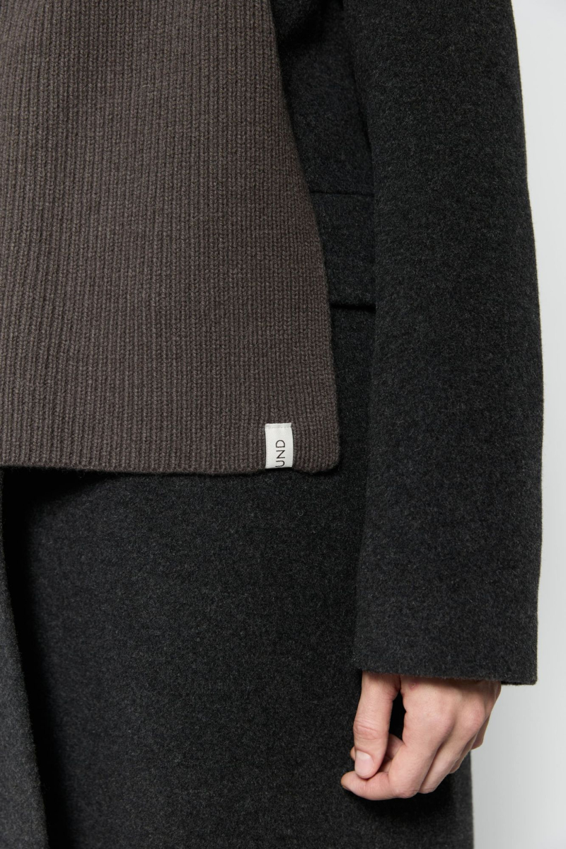 Шарф из объемной шерсти AROUND, цвет: асфальт 1212_16M014 купить онлайн